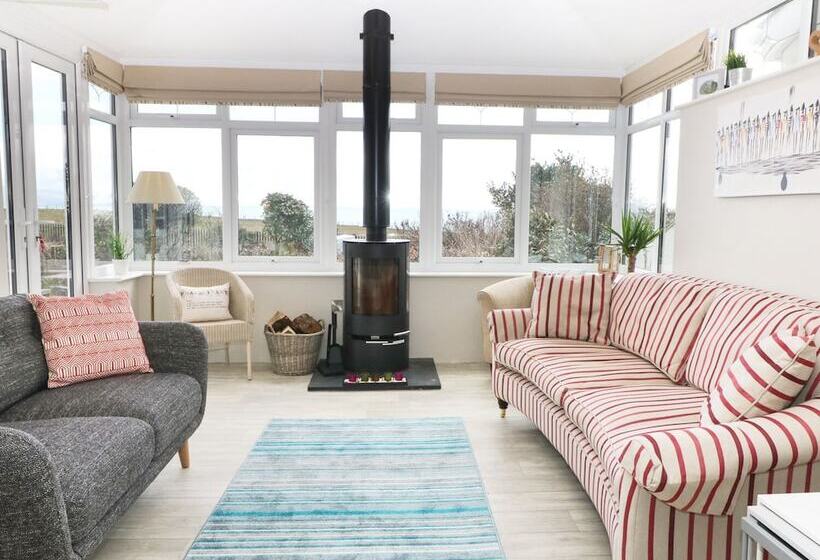 The Beach House Criccieth