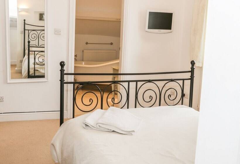 The Old Temperance Hall