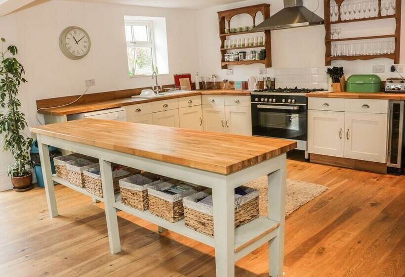 The Old Temperance Hall