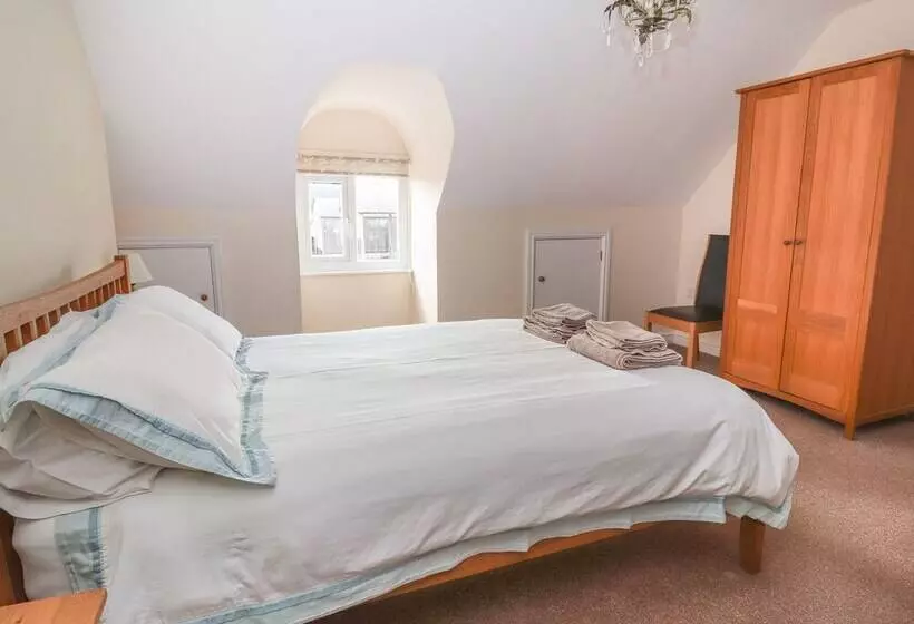 2 Organsdale Cottages