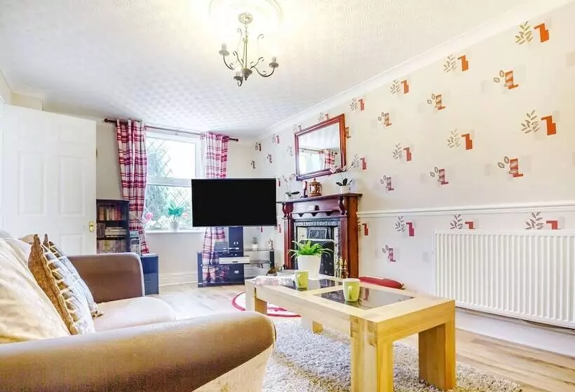 7 Dolydd Terrace