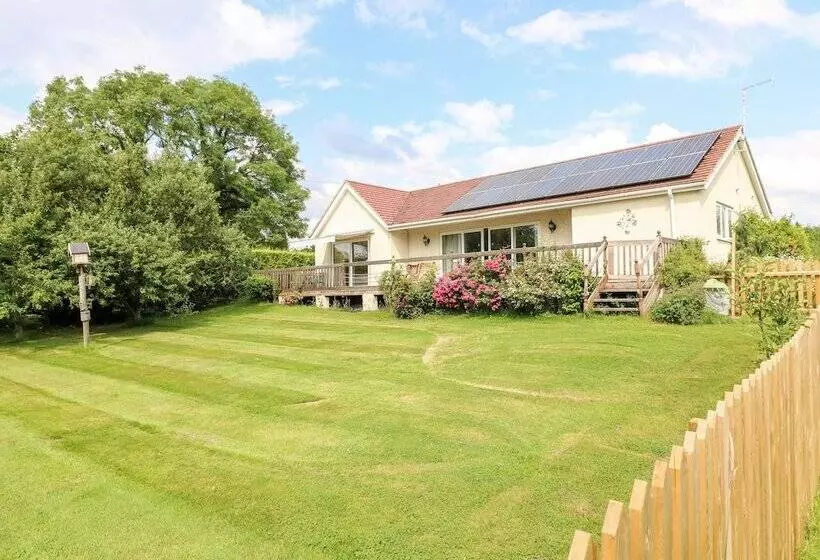 Clovermead Cottage