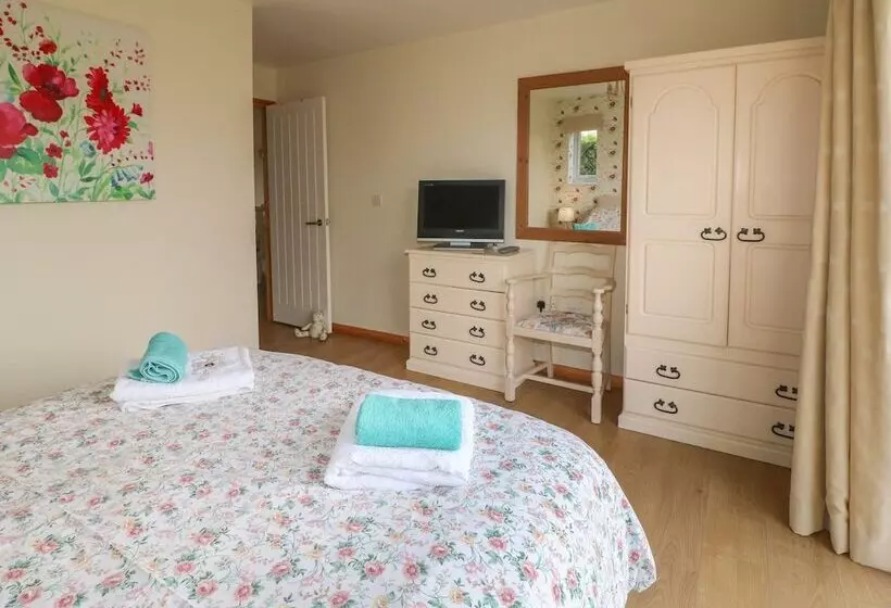 Clovermead Cottage