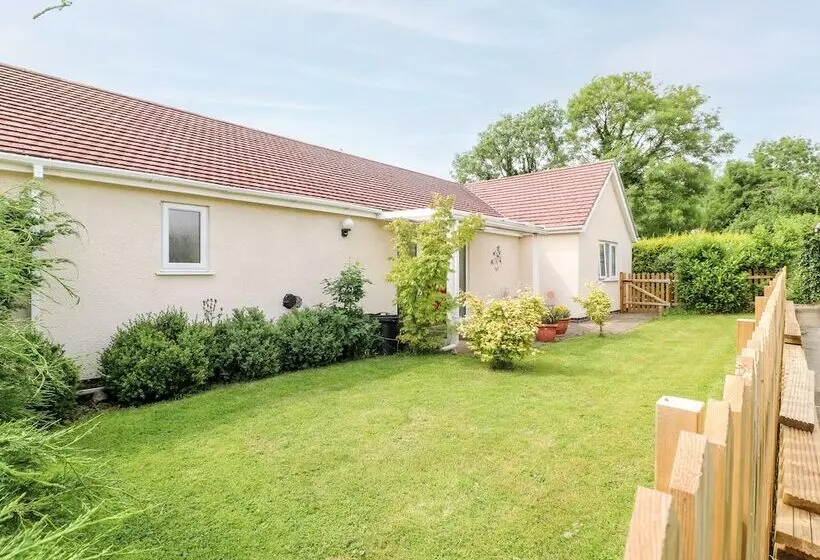 Clovermead Cottage