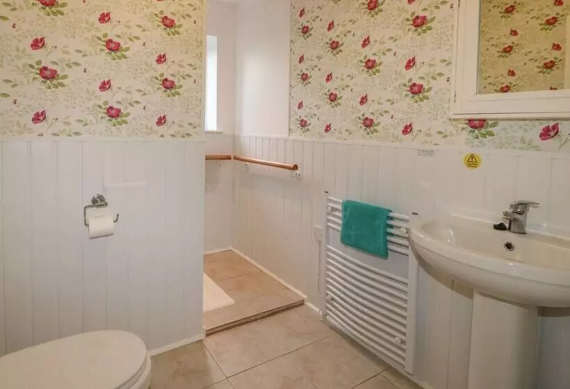 Clovermead Cottage