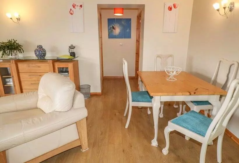 Clovermead Cottage