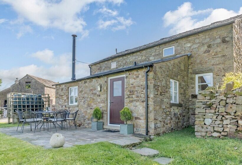 Golden Slack Cottage