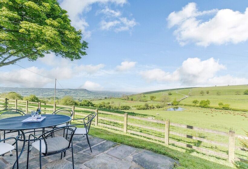 Golden Slack Cottage