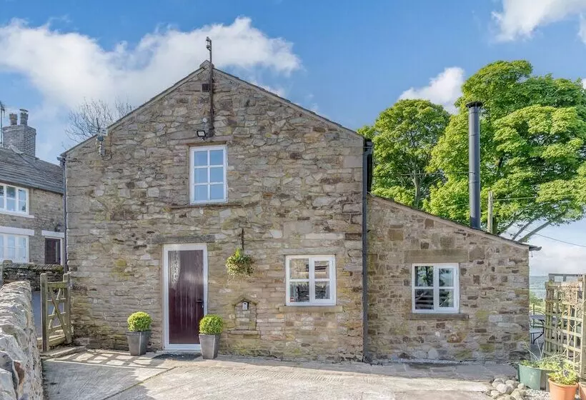 Golden Slack Cottage