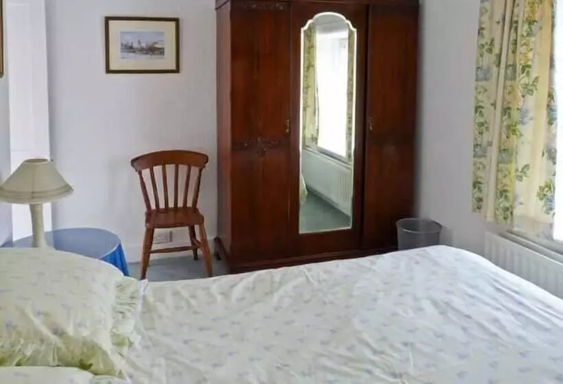 Locks Cottage