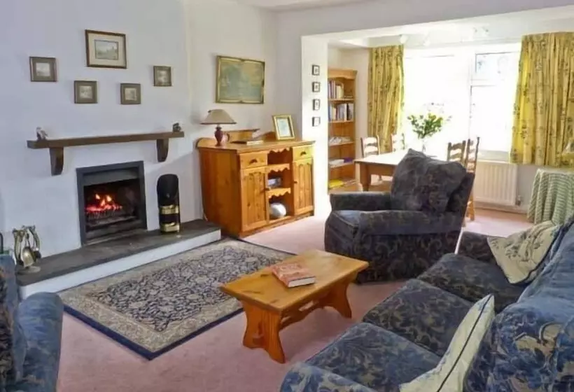 Locks Cottage