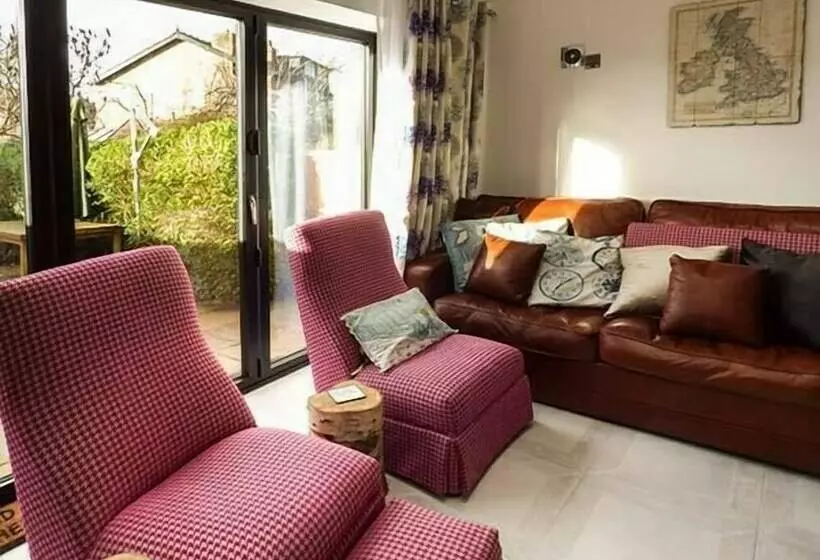 Rainton Cottage