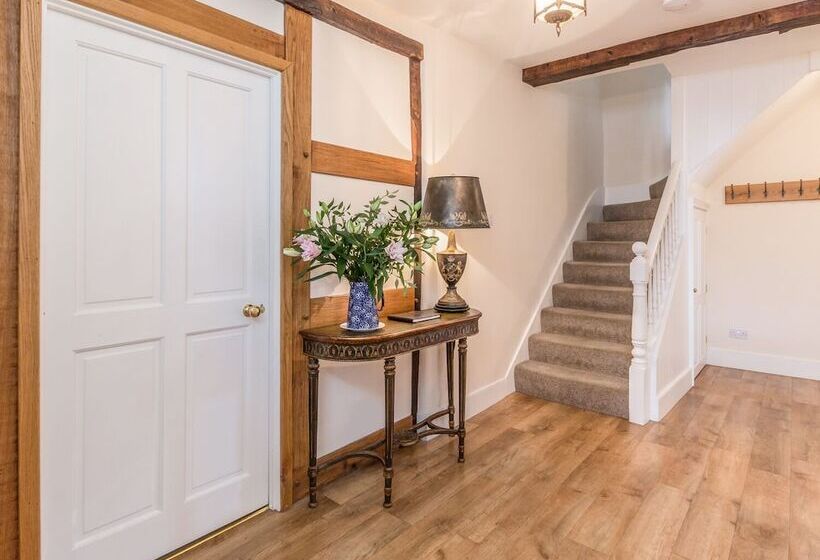 The Maltster's House