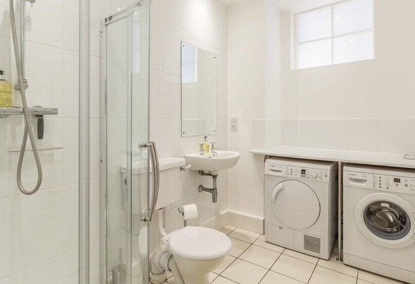 The Maltster's House