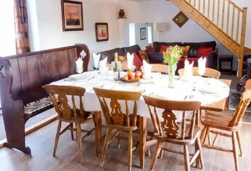 Woodstone Barn