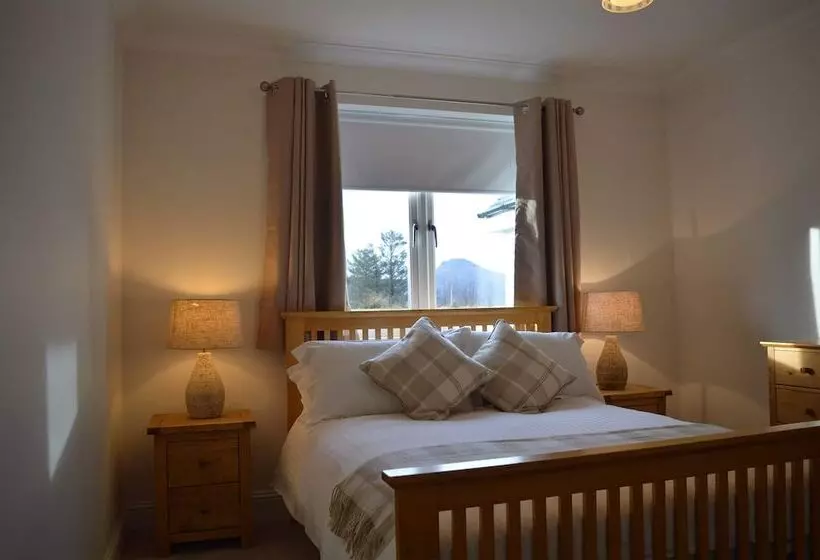 Aamiaismajoitus (B&B) Brae Cottage