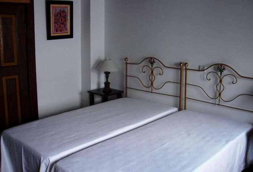 تختخواب و صبحانه Casa D'acha