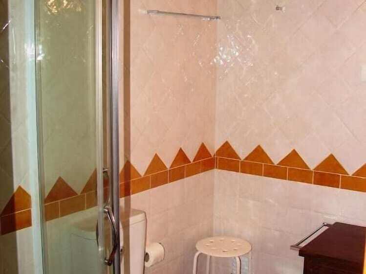 تختخواب و صبحانه Casa D'acha