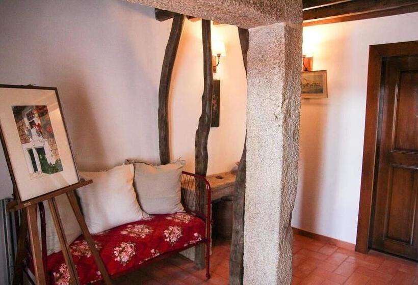 تختخواب و صبحانه Casa D'acha