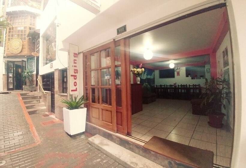 ベッドアンドブレックファースト Hostal Bromelias Inn