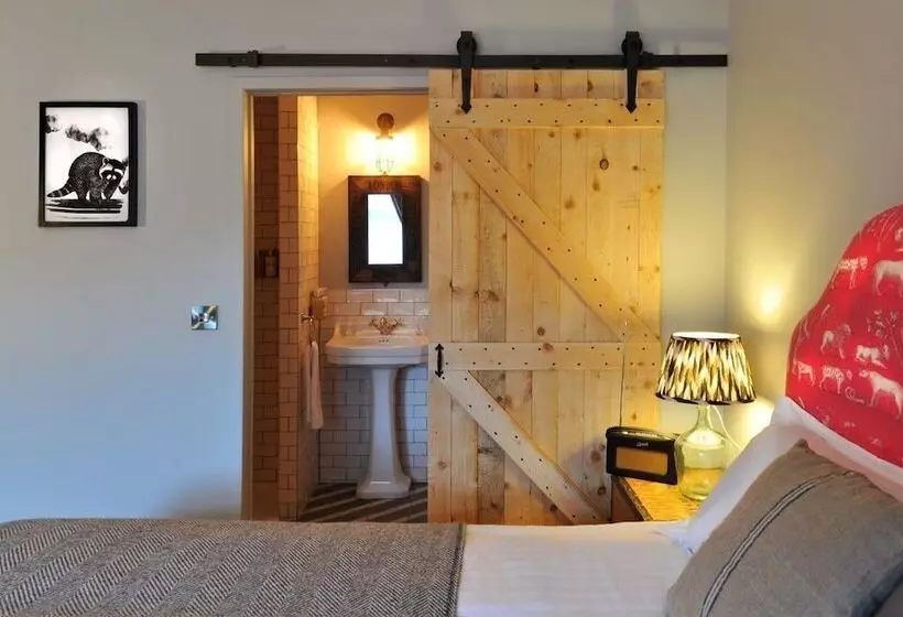 ベッドアンドブレックファースト The Driftwood