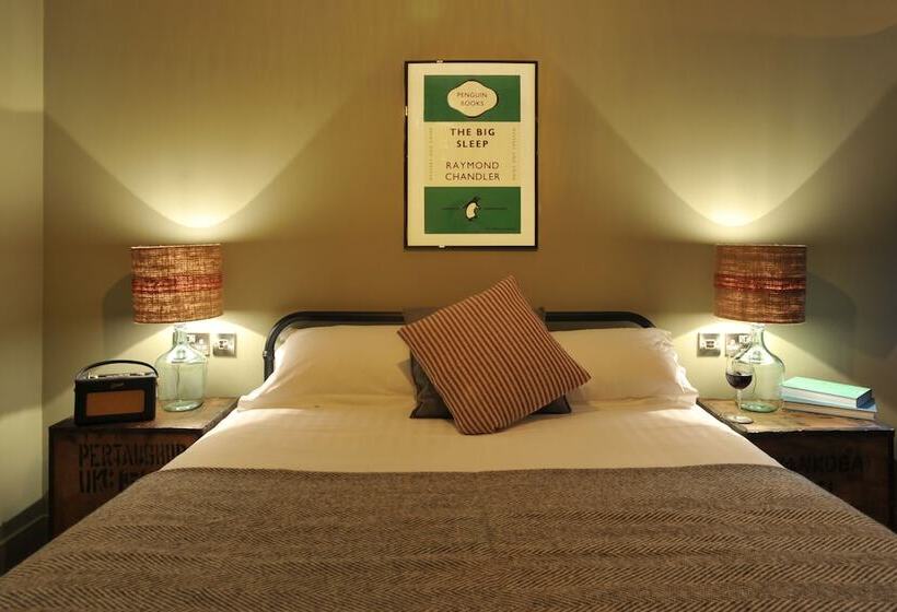 ベッドアンドブレックファースト The Driftwood