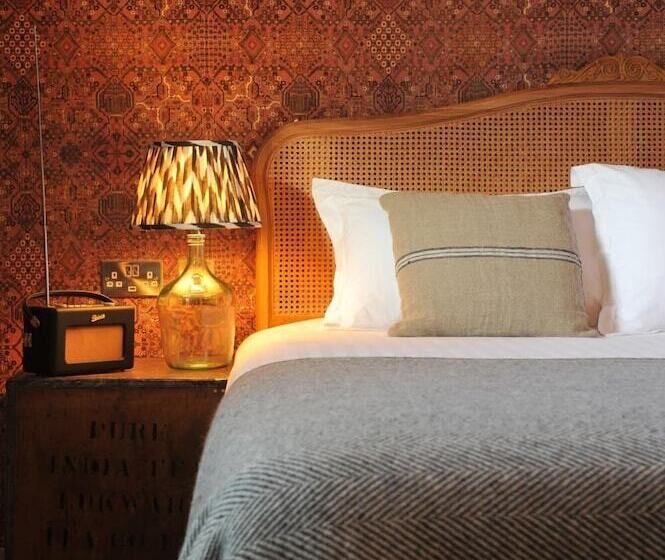 ベッドアンドブレックファースト The Driftwood