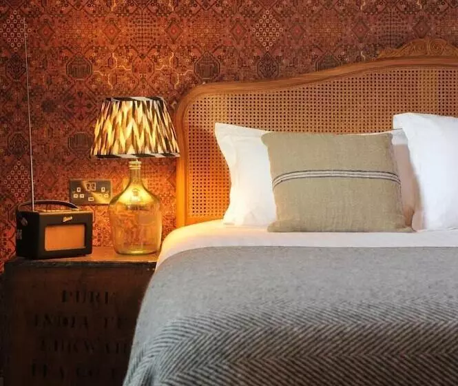 ベッドアンドブレックファースト The Driftwood