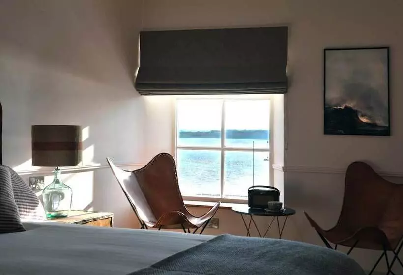 ベッドアンドブレックファースト The Driftwood