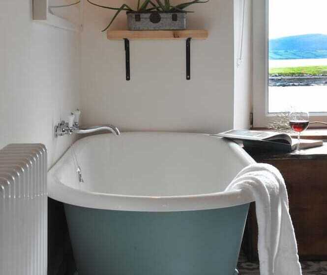 ベッドアンドブレックファースト The Driftwood