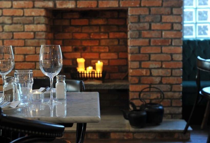 ベッドアンドブレックファースト The Driftwood