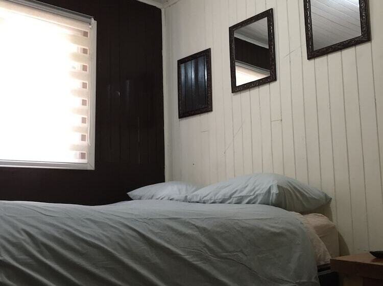 Hostal El Paso Chiloe   Hostel