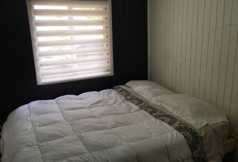 Hostal El Paso Chiloe   Hostel