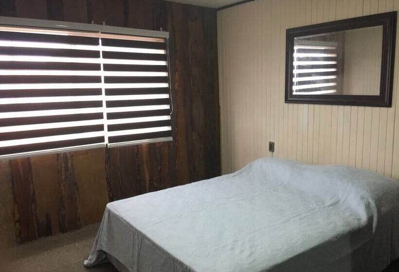 Hostal El Paso Chiloe   Hostel