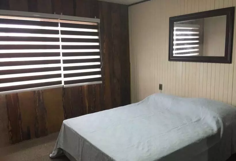 Hostal El Paso Chiloe   Hostel