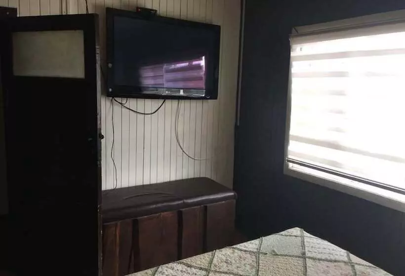 Hostal El Paso Chiloe   Hostel