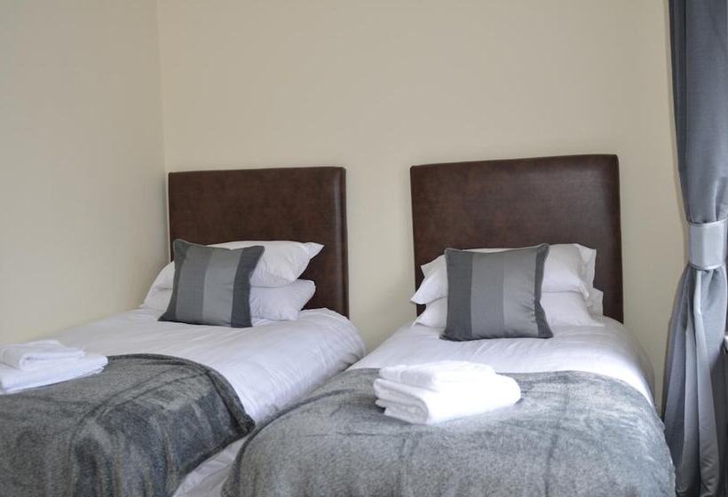 فندق فئة نجمة واحدة The George Carvery &