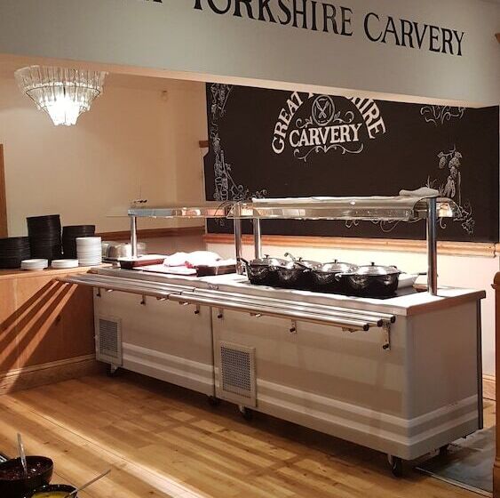 فندق فئة نجمة واحدة The George Carvery &