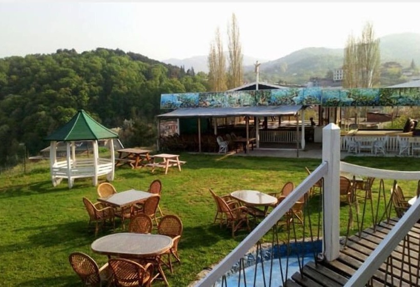 فندق Acarlar Zumrut Bahce