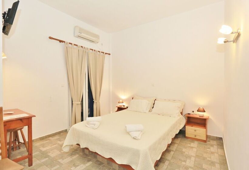 ホテル Cyclades Beach