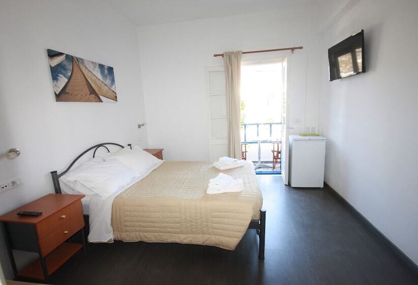 ホテル Cyclades Beach