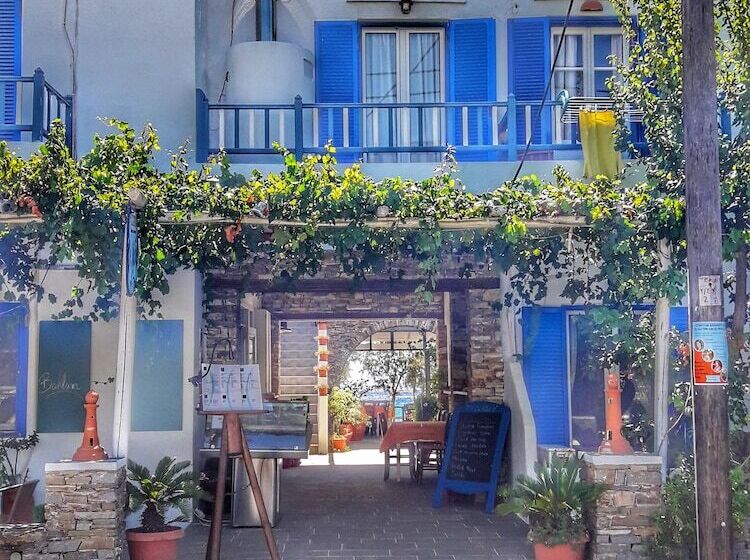 ホテル Cyclades Beach