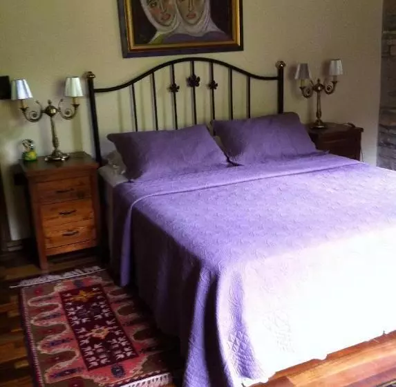 Hotelli Kamarca House