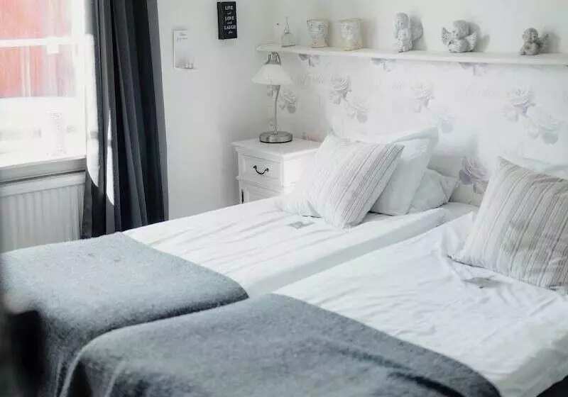 Hotelli Korrö Vandrarhem