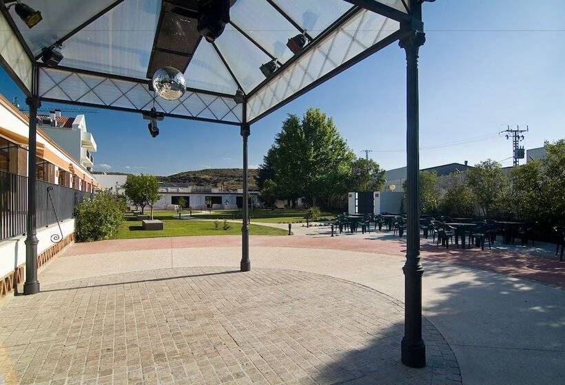 Отель Los Granados