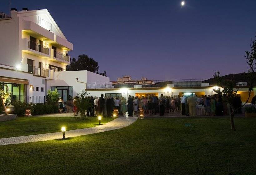 Отель Los Granados