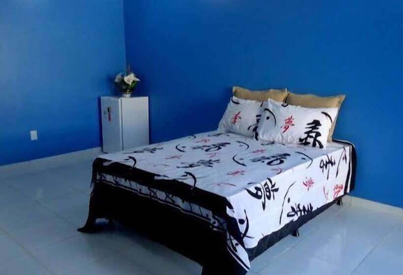 هتل Pousada E Conveniência Canadá