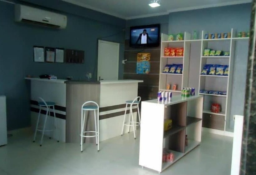 هتل Pousada E Conveniência Canadá