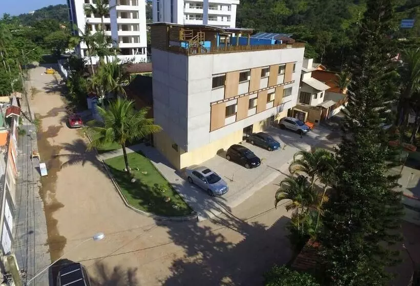 ホテル Pousada Ubuntu