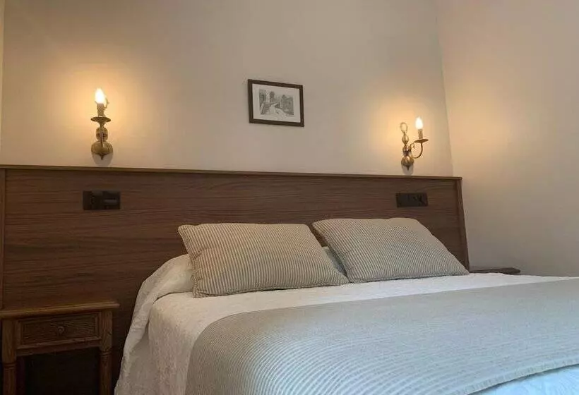 Hotelli Villa De Cabrales